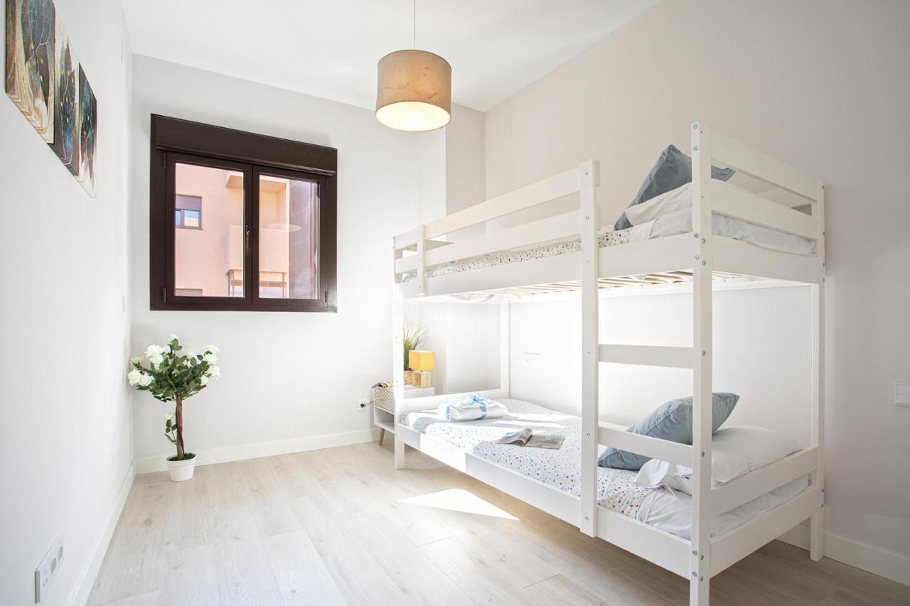 -Malagasunapts-Skygarden Teatinos Pool Playground Extérieur photo